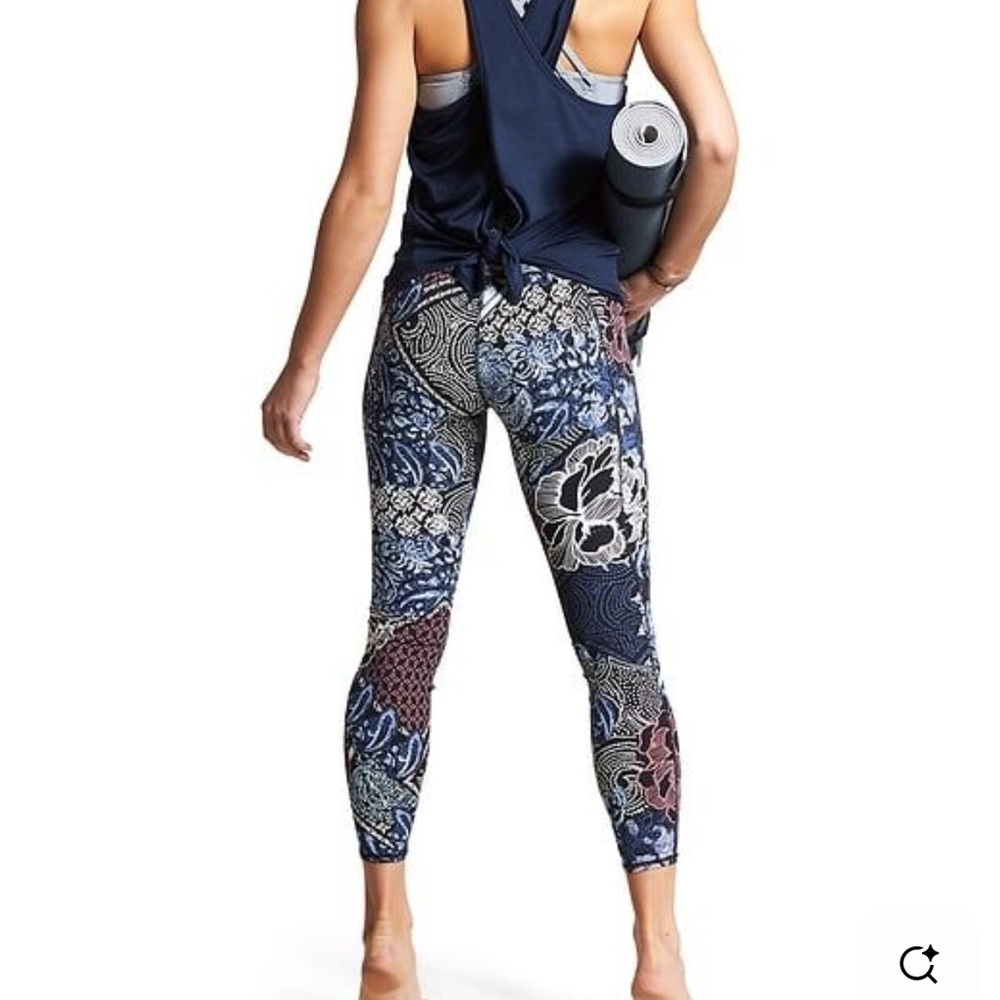 Athleta Patchwork Salutations Yoga Athletic Leggings Small Pilates Barre